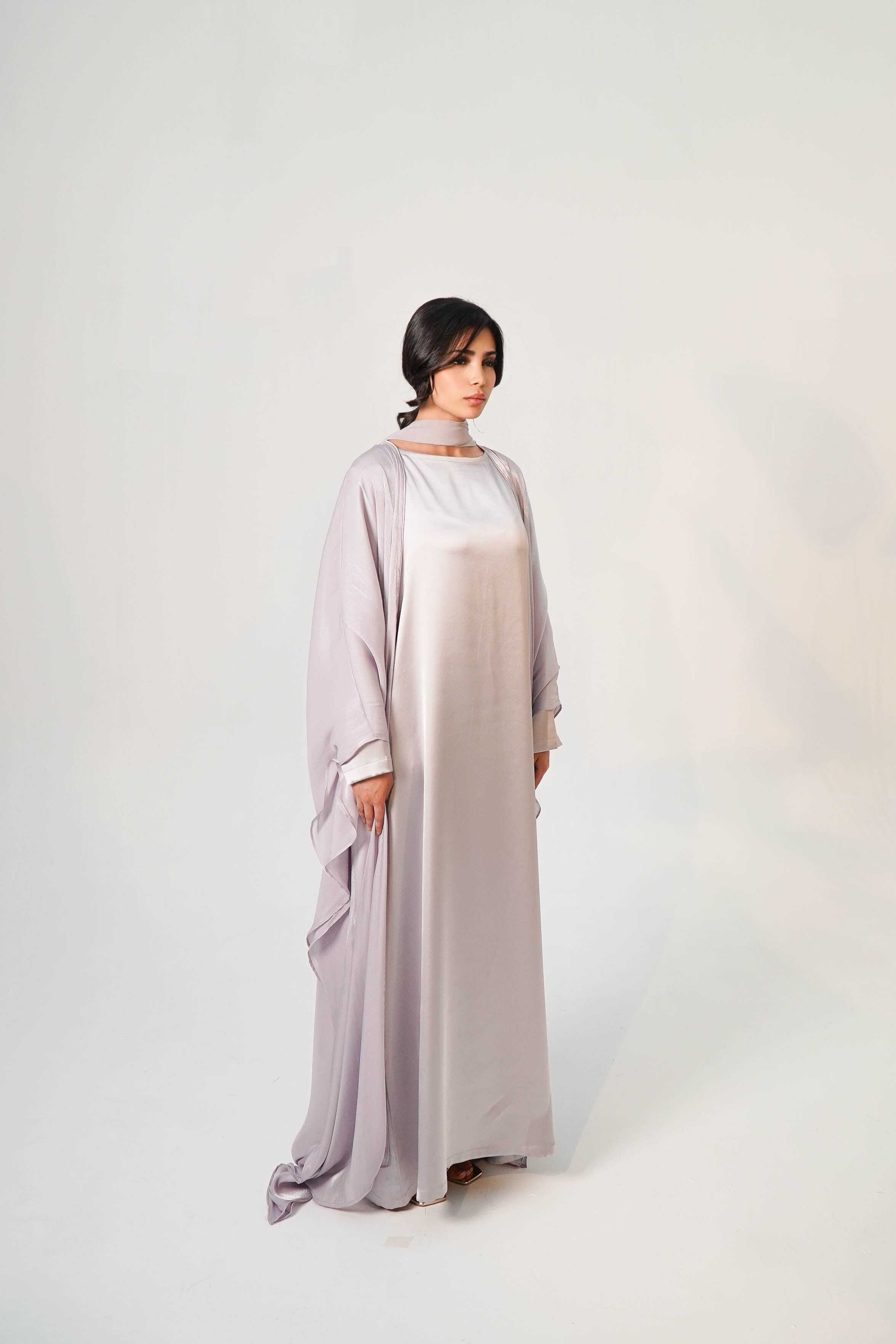 Noora | Mother-of-Pearl Abaya Set