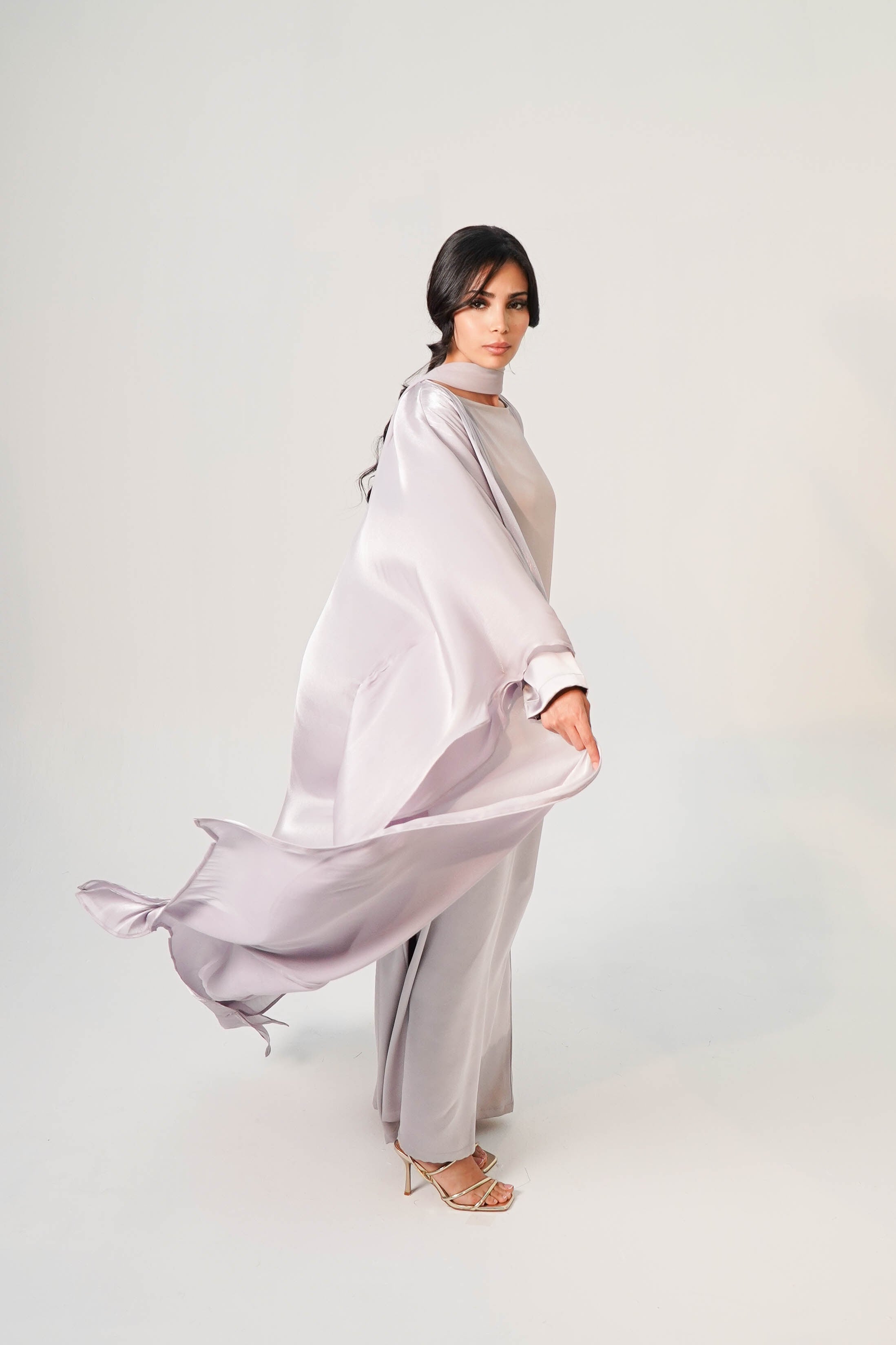 Noora | Mother-of-Pearl Abaya Set